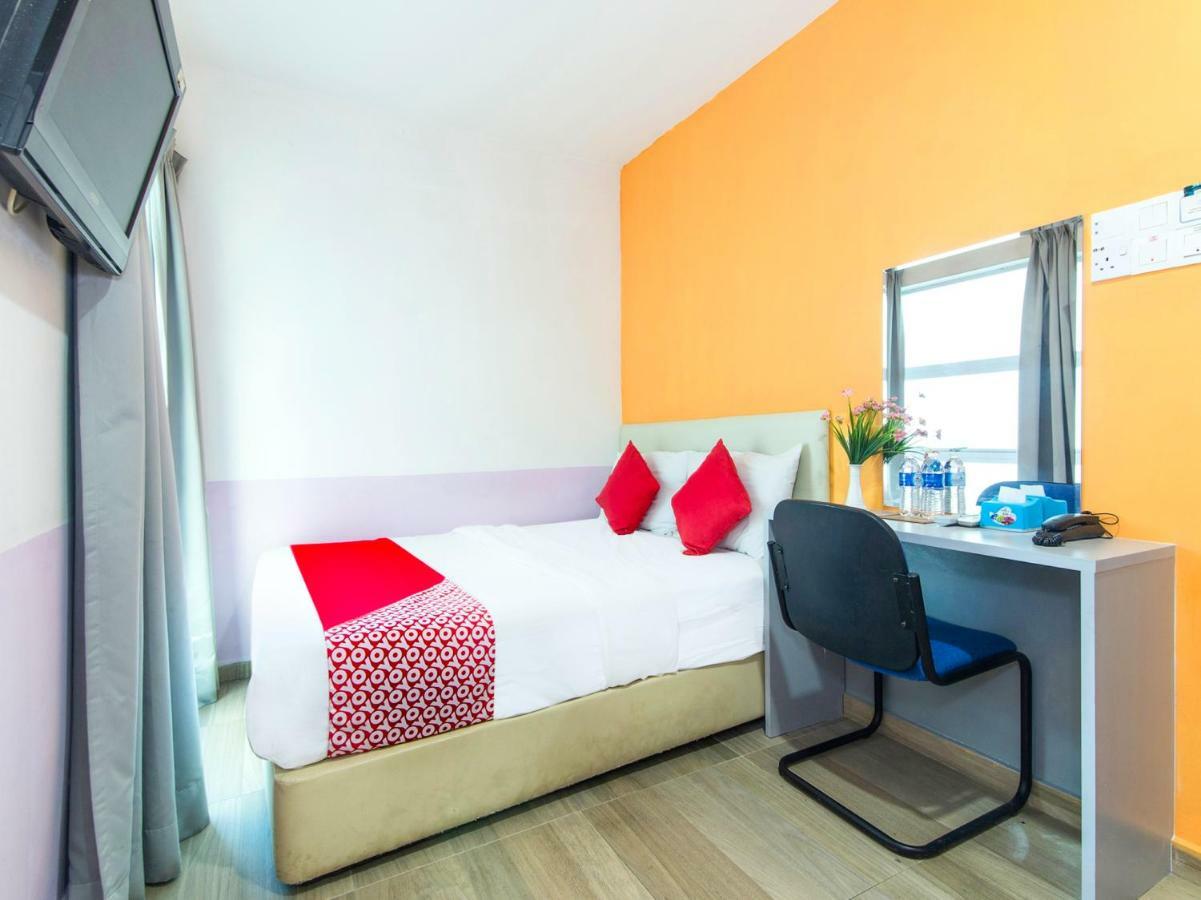 City Kuchai Hotel -Kuchai Lama,Куала-Лумпур Экстерьер фото