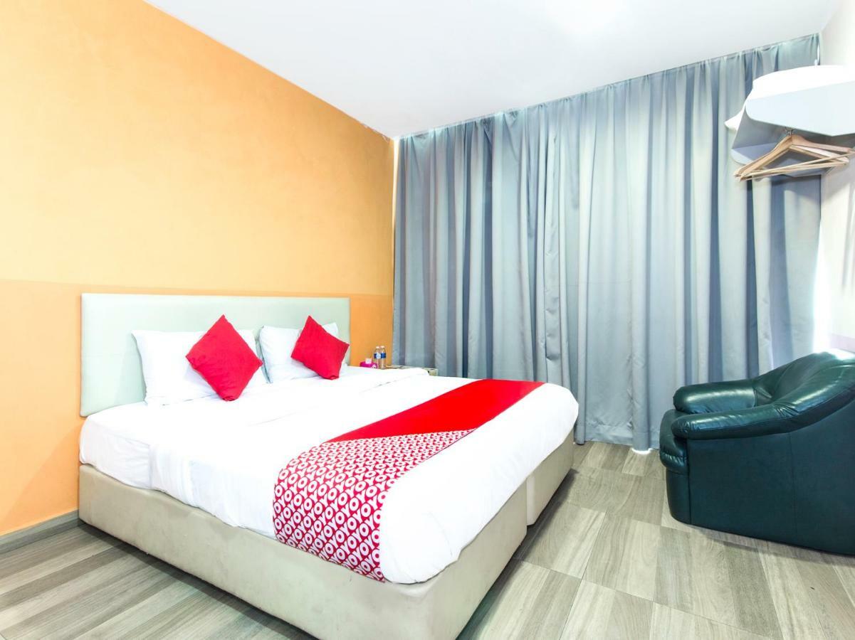 City Kuchai Hotel -Kuchai Lama,Куала-Лумпур Экстерьер фото